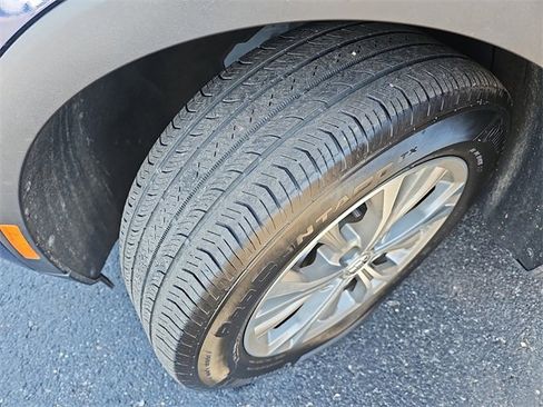 Certified 2023 Buick Envision Preferred image 32