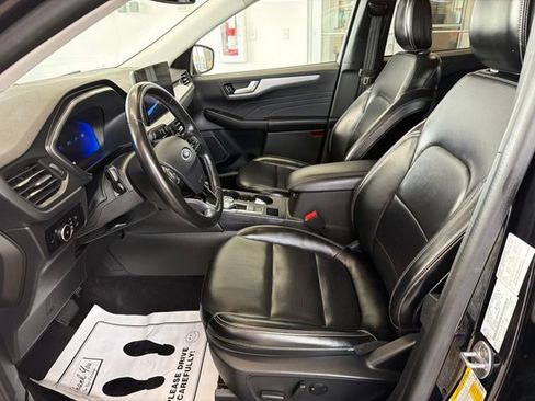 Certified 2024 Ford Escape Platinum AWD/4WD image 16