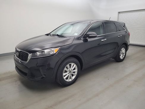 Used 2020 Kia Sorento LX FWD image 2