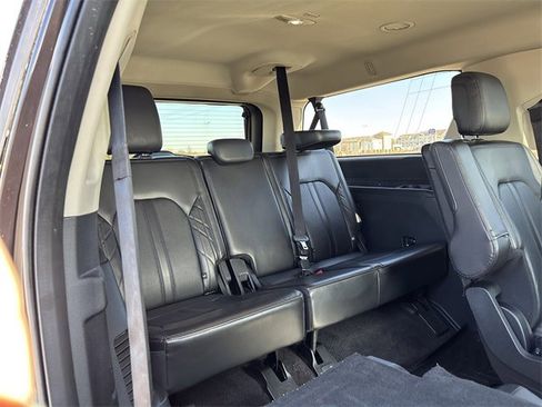 Used 2020 Ford Expedition Max Platinum image 21