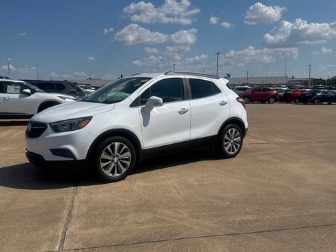 Used 2018 Buick Encore Preferred FWD image 11