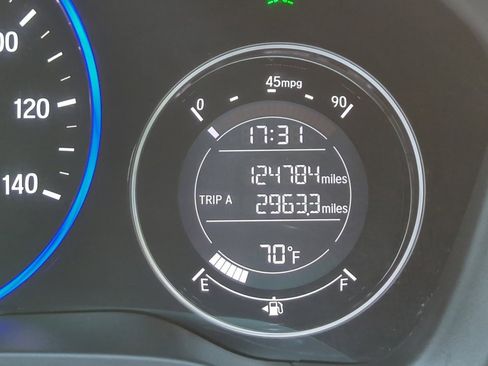 Used 2018 Honda HR-V EX image 39