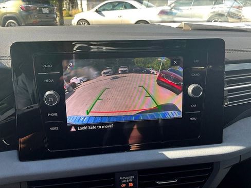 New 2026 Volkswagen Jetta SE FWD image 25