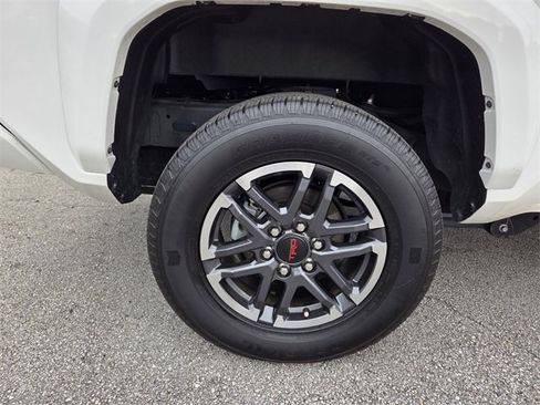 Used 2024 Toyota Tacoma TRD Sport image 22