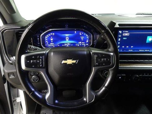 Used 2024 Chevrolet Silverado 2500 LT w/ Convenience Package image 27
