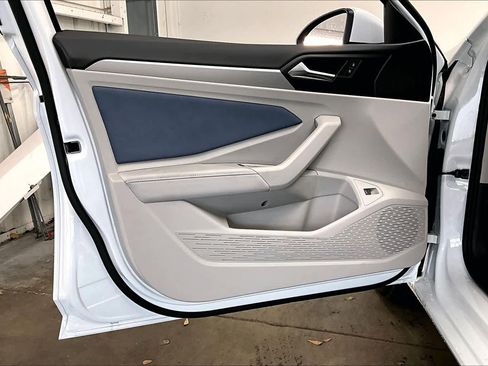 New 2026 Volkswagen Jetta SE image 22
