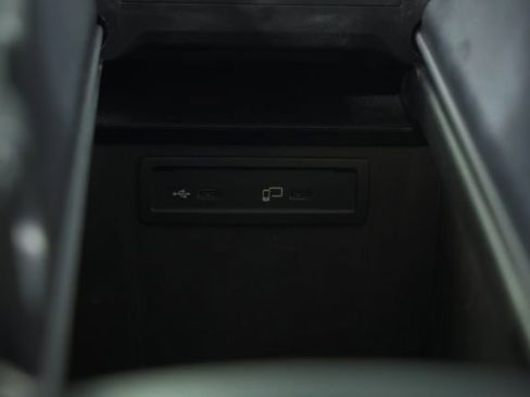 Used 2022 Mercedes-Benz GLC 300 4MATIC w/ Premium Package Lite image 21