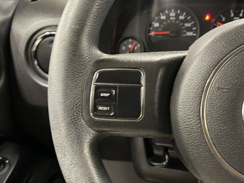 Used 2013 Jeep Patriot Sport w/ PWR Value Group AWD/4WD image 5