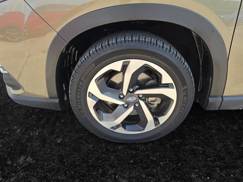 Used 2023 Subaru Forester Touring AWD/4WD image 34