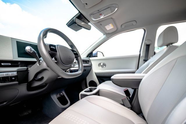 Certified 2023 Hyundai Ioniq 5 SEL AWD/4WD image 4