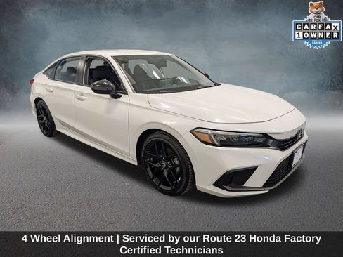 Used 2024 Honda Civic Sport image 3