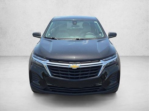 Used 2023 Chevrolet Equinox LS FWD image 2