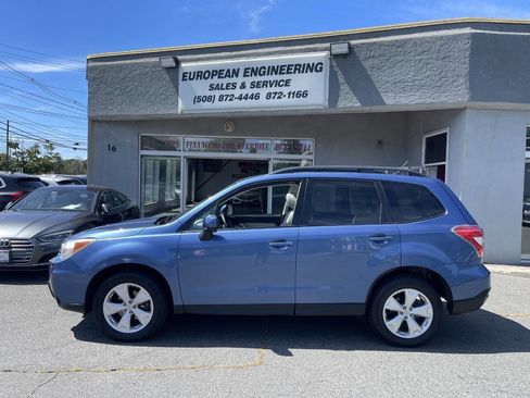 Used 2015 Subaru Forester 2.5i Premium w/ All-Weather Package image 4