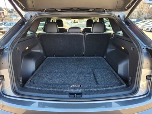 Used 2023 Volkswagen Atlas Cross Sport SE image 18