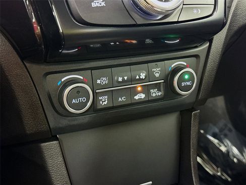 Used 2022 Acura ILX w/Premium/A-SPEC Package image 13