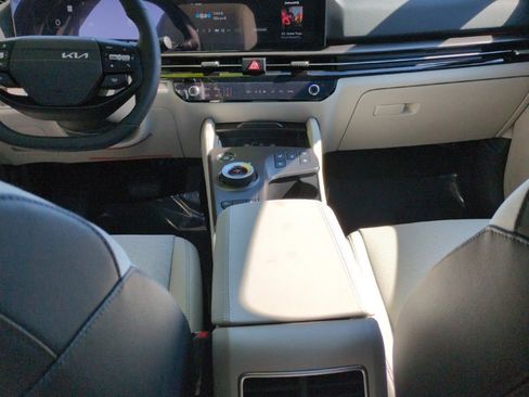 New 2026 Kia Sportage SX Prestige AWD/4WD image 38