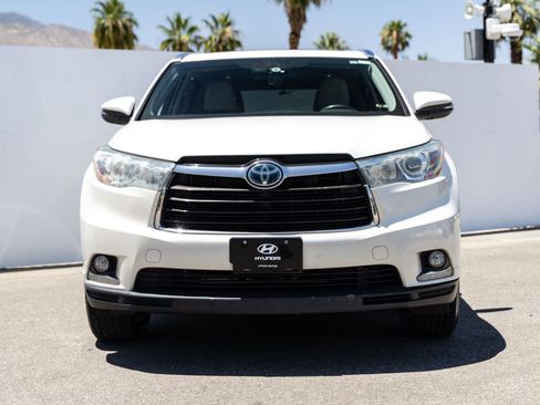 Used 2015 Toyota Highlander Limited Platinum AWD/4WD image 3