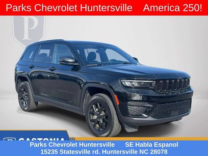 Used 2025 Jeep Grand Cherokee Altitude
