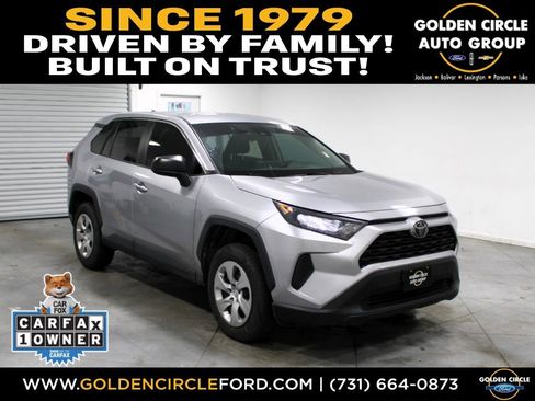Used 2022 Toyota RAV4 LE FWD image 1