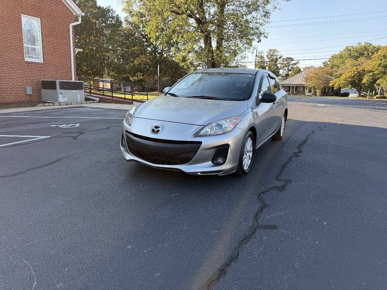 Used 2013 MAZDA MAZDA3 i Touring FWD image 1