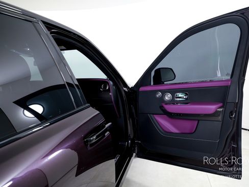 Certified 2025 Rolls-Royce Cullinan Black Badge image 26