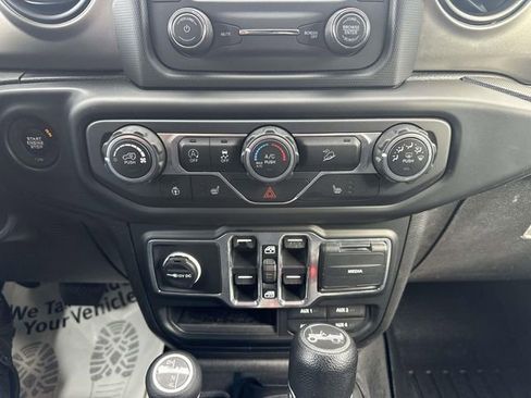 Used 2019 Jeep Wrangler Unlimited Sport S AWD/4WD image 37