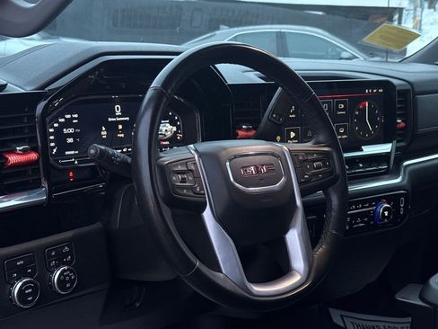 Used 2025 GMC Sierra 1500 SLT image 27