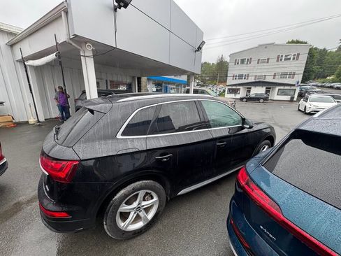 Used 2021 Audi Q5 2.0T Premium w/ Convenience Package image 6