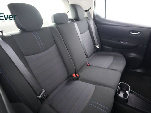 Used 2025 Nissan Leaf S FWD image 5