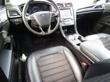 Used 2018 Ford Fusion SE image 2