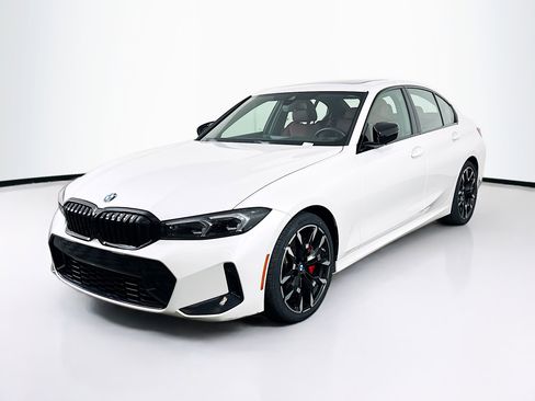 Used 2025 BMW 330i Sedan w/ M Sport Package RWD image 3