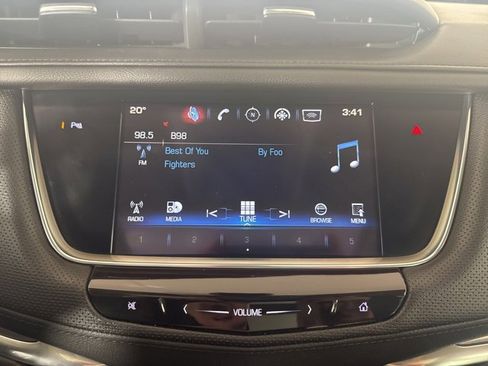 Used 2017 Cadillac XT5 Luxury w/ Driver Awareness Package image 15