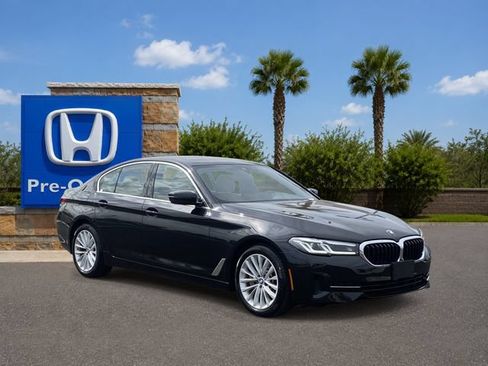 Used 2023 BMW 530i xDrive w/ Convenience Package AWD/4WD image 7