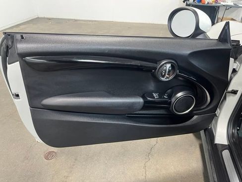 Used 2015 MINI Cooper S FWD image 17
