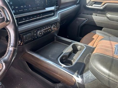 Used 2024 Chevrolet Silverado 3500 High Country w/ Technology Package AWD/4WD image 11