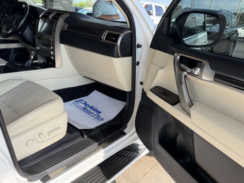 Used 2021 Lexus GX 460 Premium AWD/4WD image 26