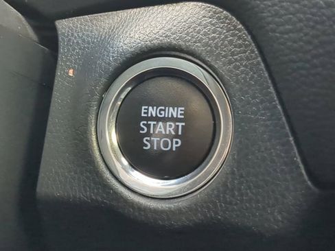 Used 2020 Toyota RAV4 XLE image 26