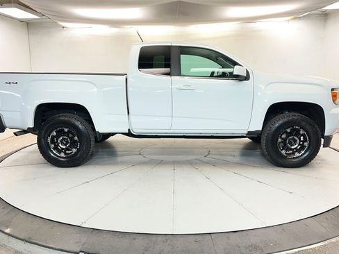 Used 2017 GMC Canyon SLE AWD/4WD image 6