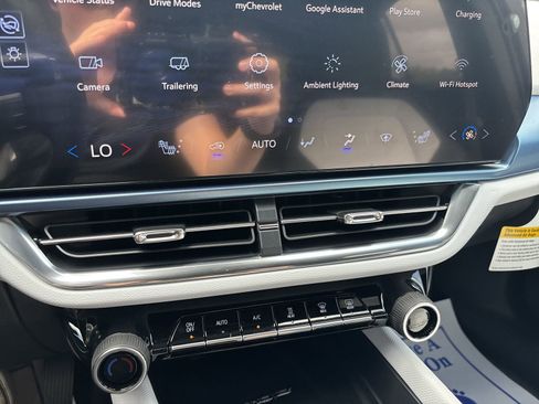 New 2026 Chevrolet Equinox EV LT image 21