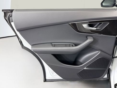 New 2026 Audi Q8 Premium Plus image 25