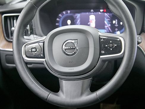 Certified 2023 Volvo XC60 B5 Ultimate image 27