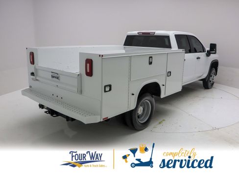Used 2024 Chevrolet Silverado 3500 W/T w/ WT Convenience Package AWD/4WD image 4