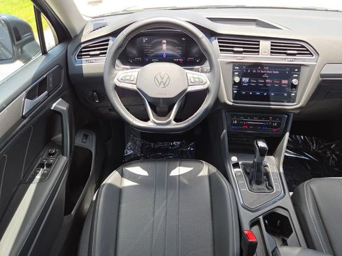 Used 2024 Volkswagen Tiguan SE FWD image 27