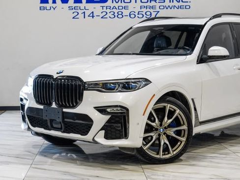 Used 2021 BMW X7 M50i w/ Dynamic Handling Package AWD/4WD image 7