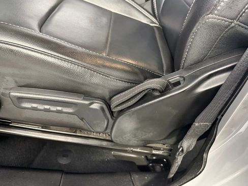 Used 2023 Jeep Wrangler Unlimited Sahara image 26