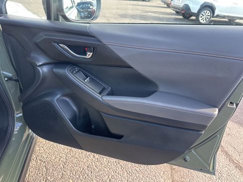 Used 2025 Subaru Crosstrek 2.5i Limited w/ Crosstrek Mirror Package image 14
