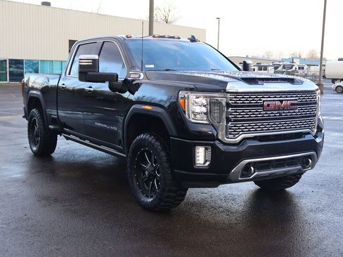 Used 2021 GMC Sierra 2500 Denali w/ Denali Black Diamond Edition image 10