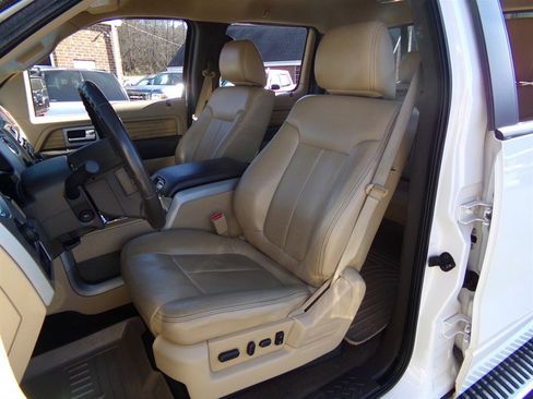 Used 2011 Ford F150 Lariat w/ Lariat Chrome Pkg image 32