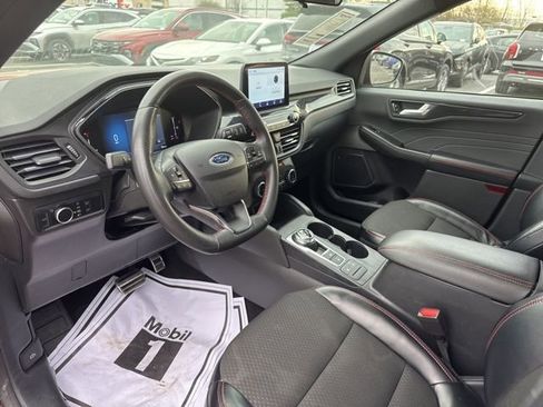 Used 2024 Ford Escape ST-Line image 12