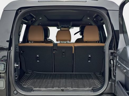 New 2026 Land Rover Defender 110 S AWD/4WD image 12
